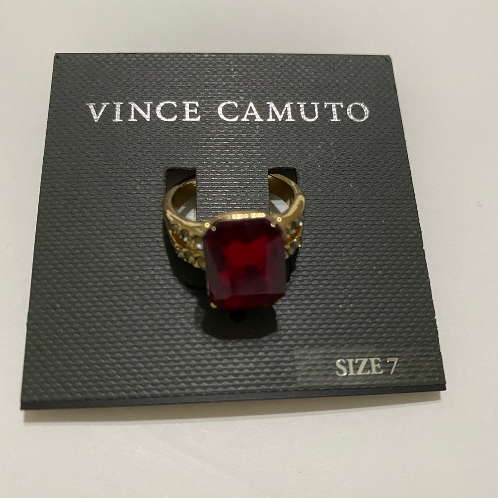 New Vince Camuto/7